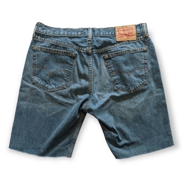 Levi's 559 Cutoff Shorts Sz 34 - Picture 2 of 6
